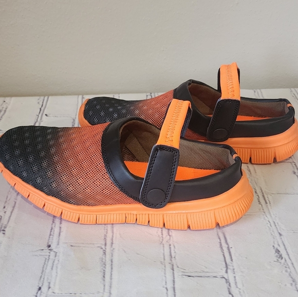 Orange & Black Slides - Picture 4 of 6